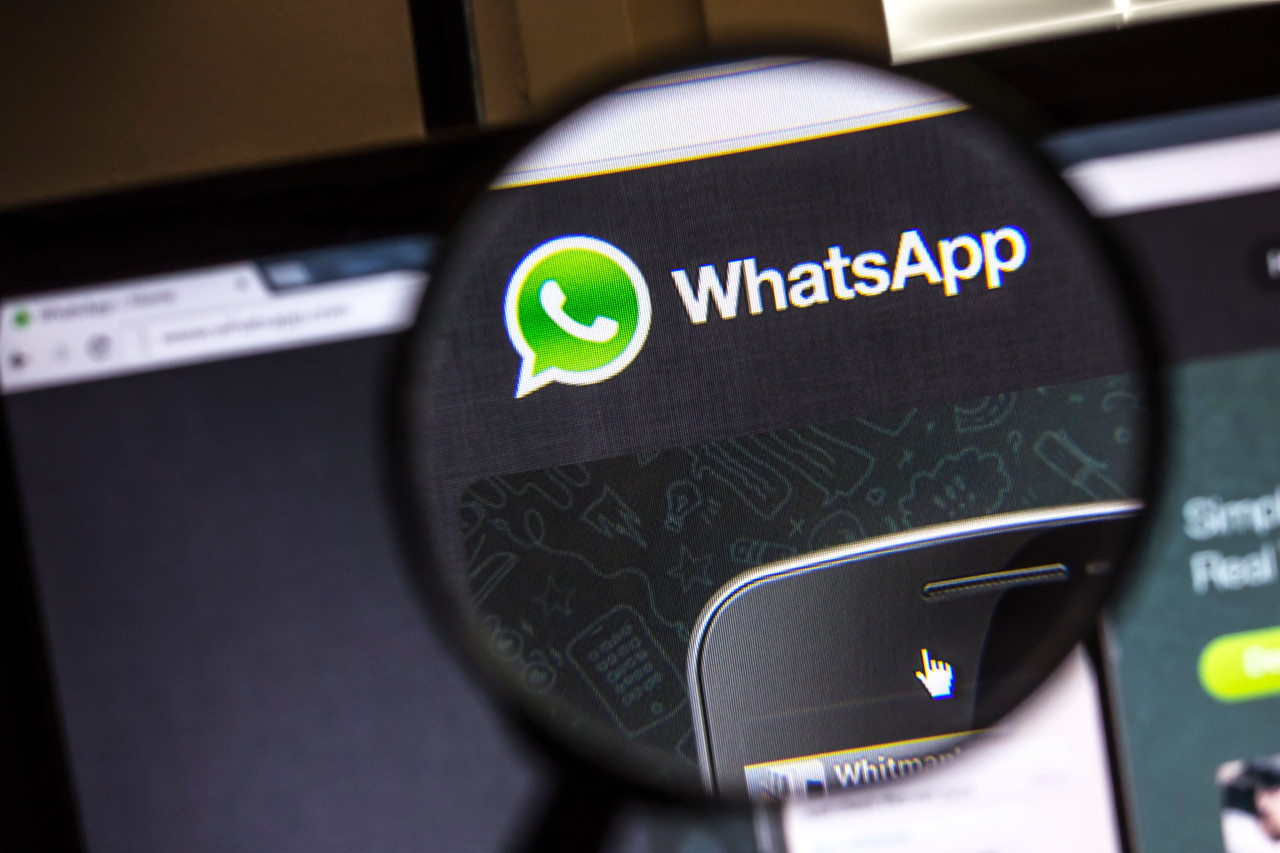 WhatsApp messages.  Photo by Alamy Reuters