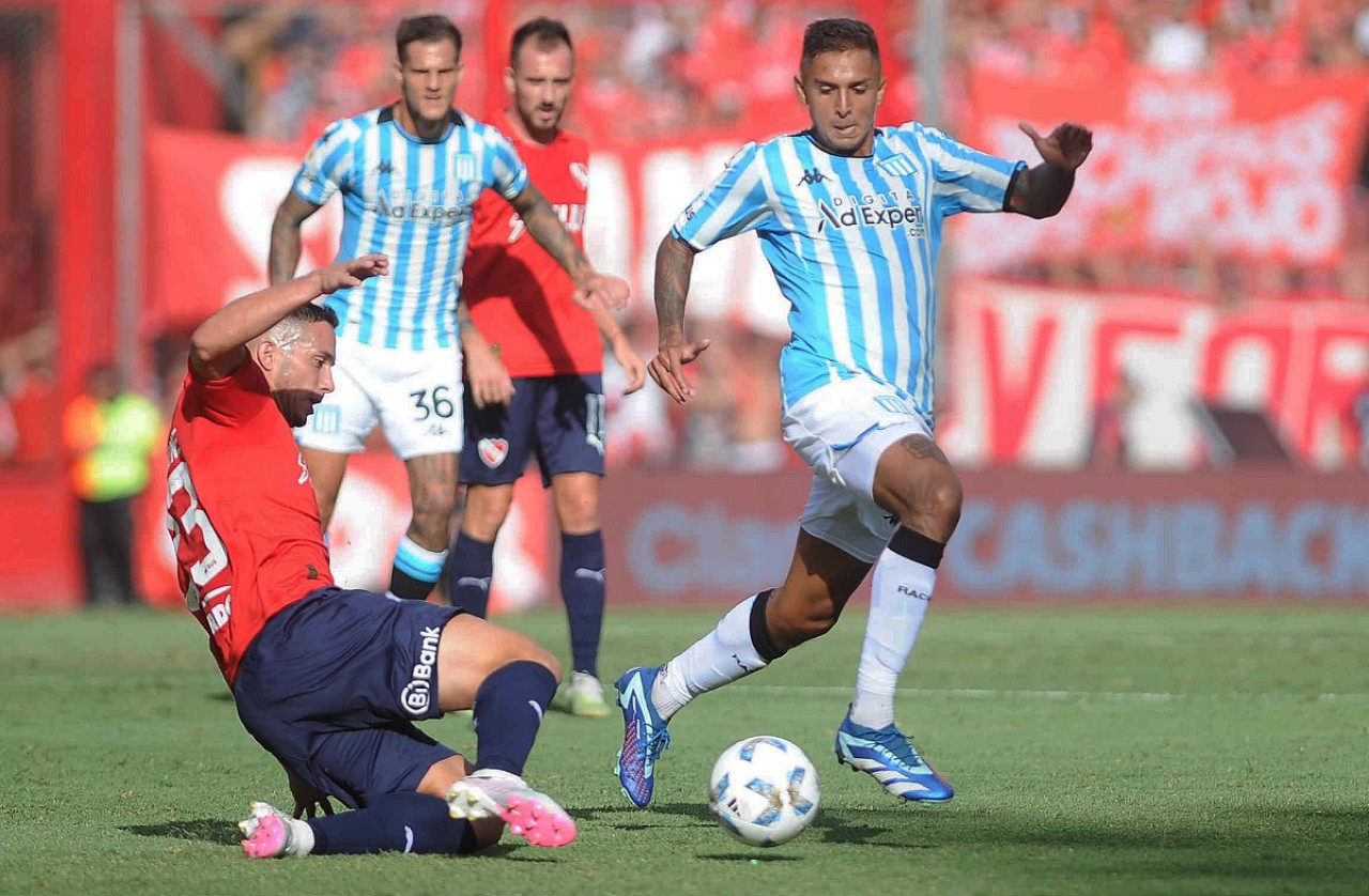 Agustín Almendra; Independiente vs. Racing Club. Foto: Télam.