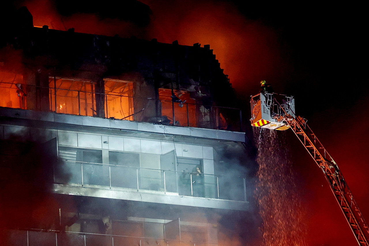 Incendio en Valencia. Foto: Reuters.