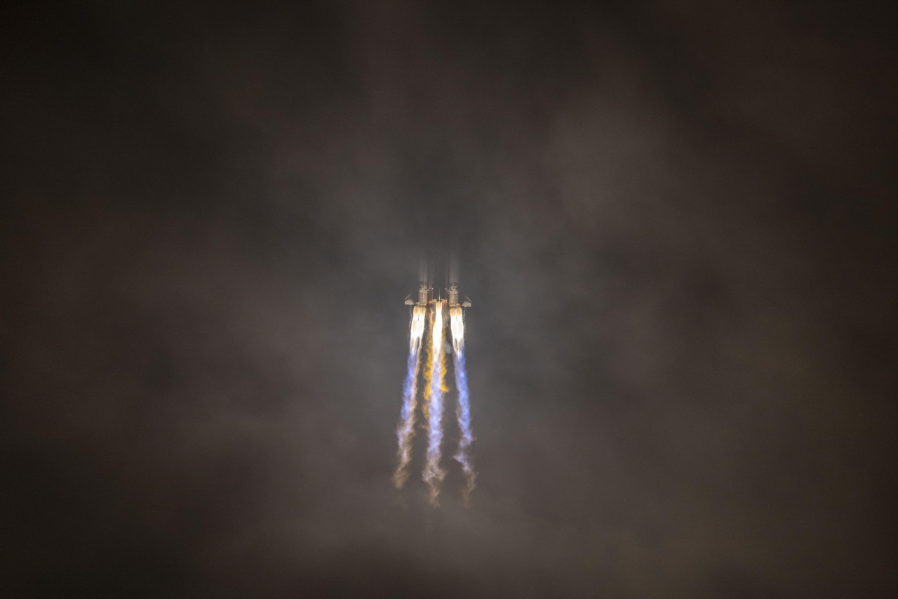 China rocket launch.  Photo: Reuters.