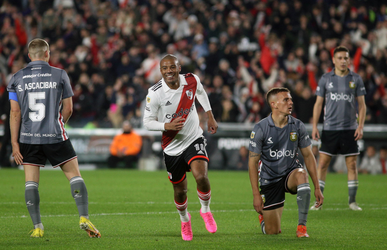 El último enfrentamiento entre River y Estudiantes terminó con victoria para el Millonario. Foto: NA.