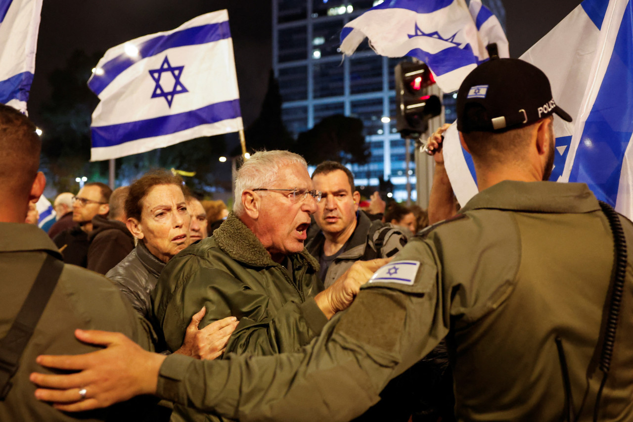 Marcha en Israel por la liberación de los rehenes. Foto: Reuters.