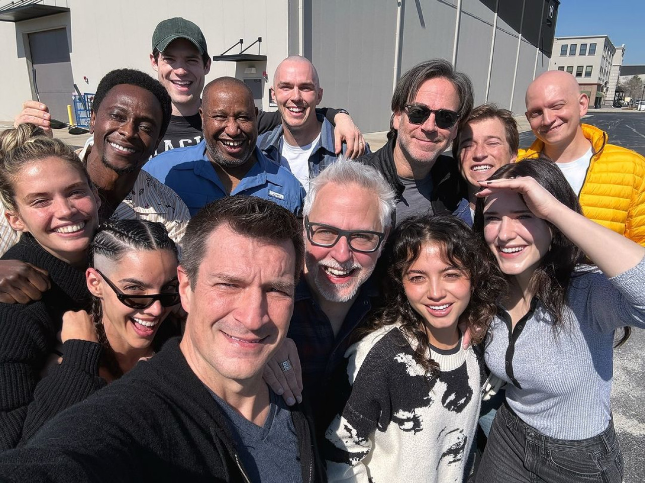 James Gunn y parte del reparto de Superman. Foto: Instagram @jamesgunn