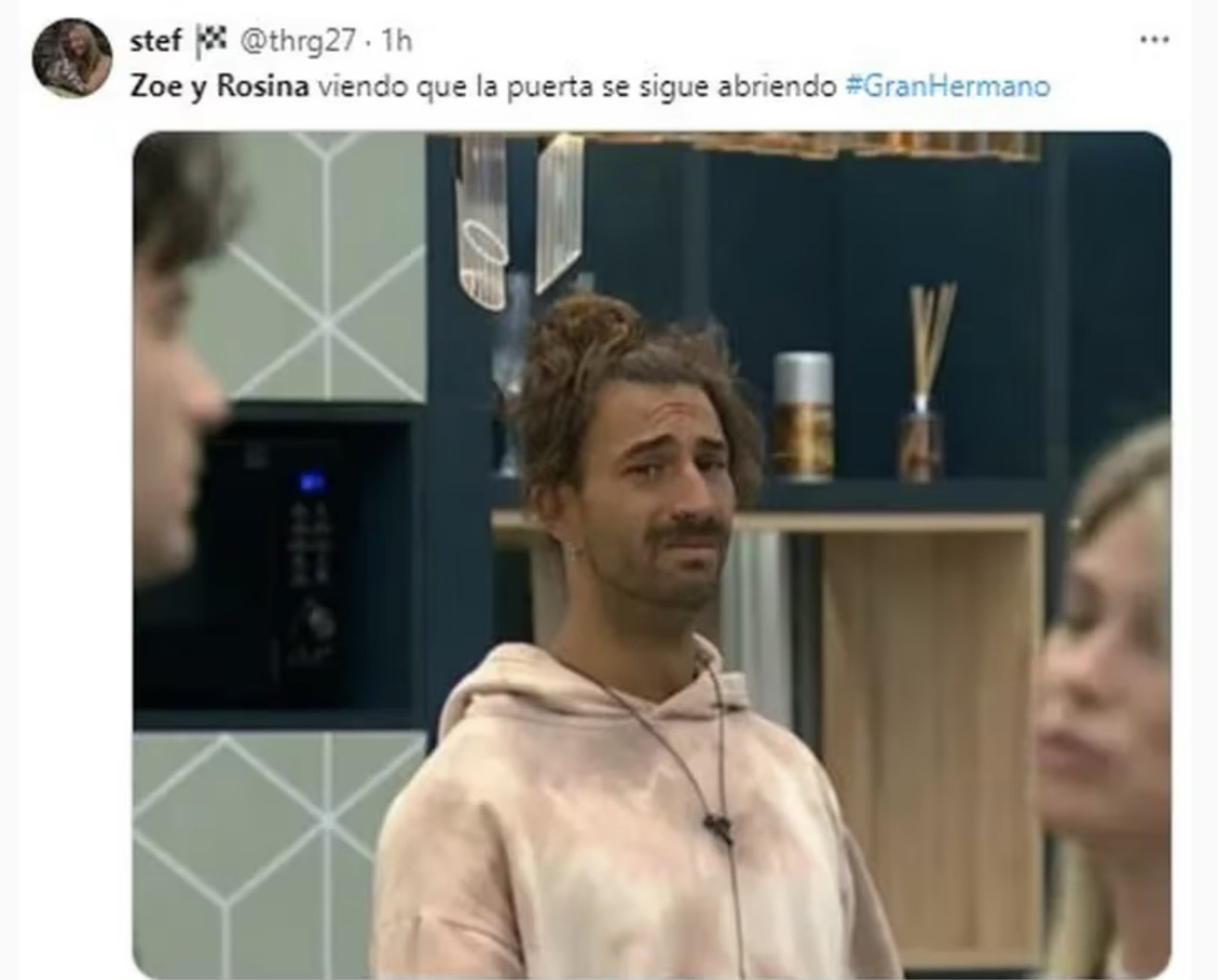 Memes de Zoe y Rosina. Foto X.