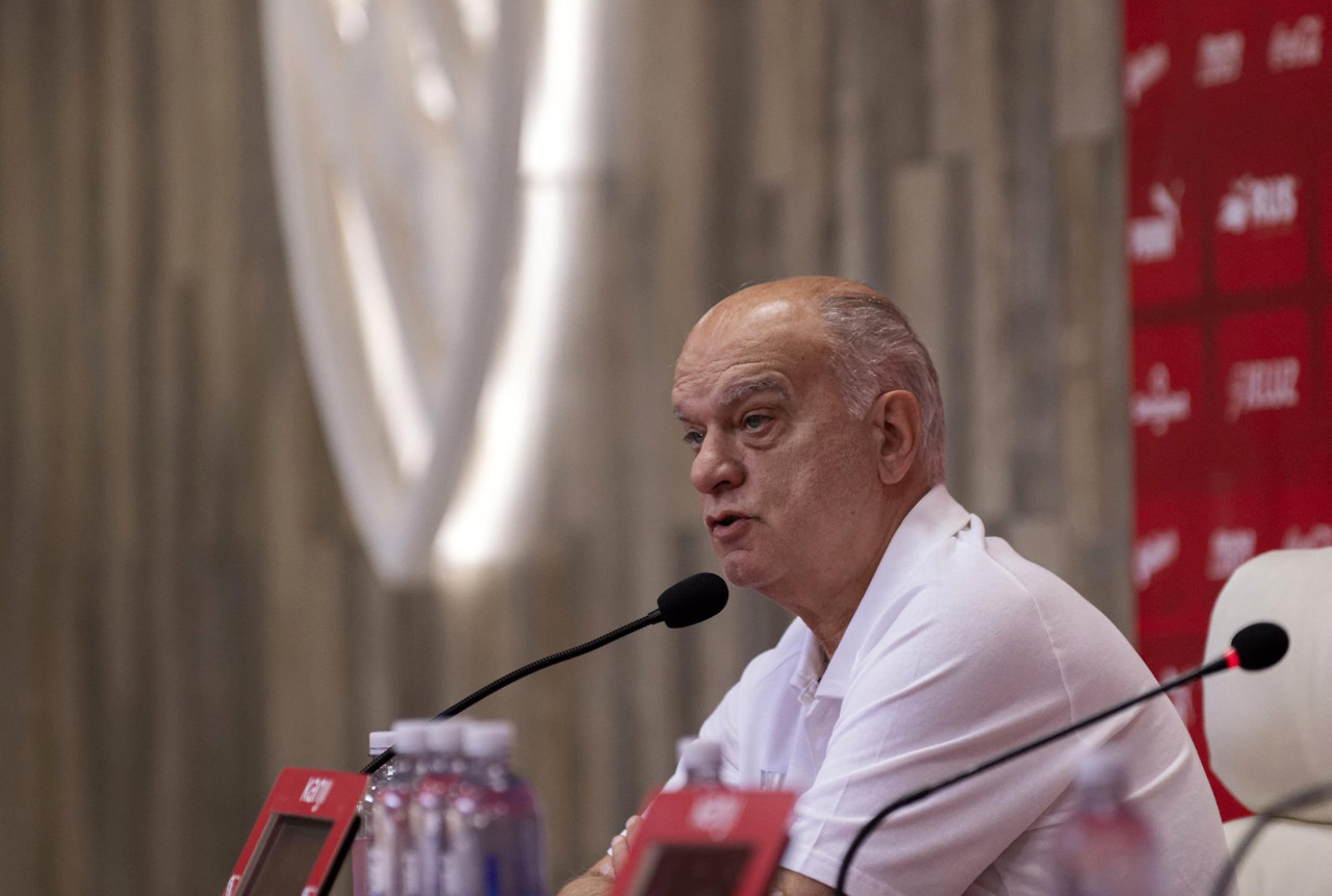 Conferencia de prensa de Néstor Grindetti en Independiente. Foto: NA.