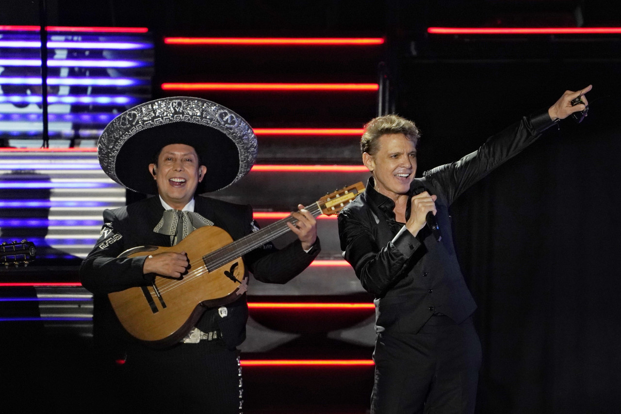 Luis Miguel en el Campo de Polo. Foto: @chuleval/Fenix.