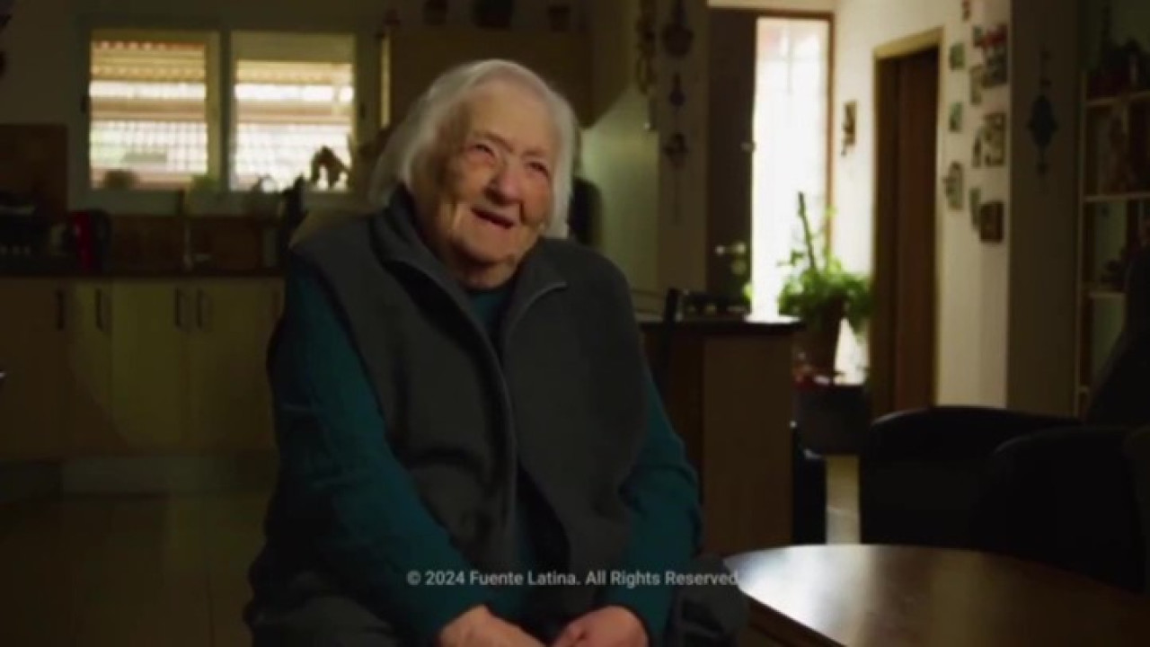 Ester Cunio, la mujer de 90 años que se salvó de ser secuestrada por Hamás al nombrar a Lionel Messi. Foto: Captura de pantalla.