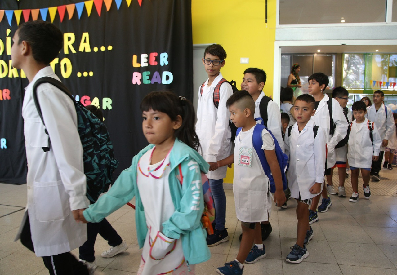 Ayuda Escolar; inicio de clases; niños. Foto: NA.