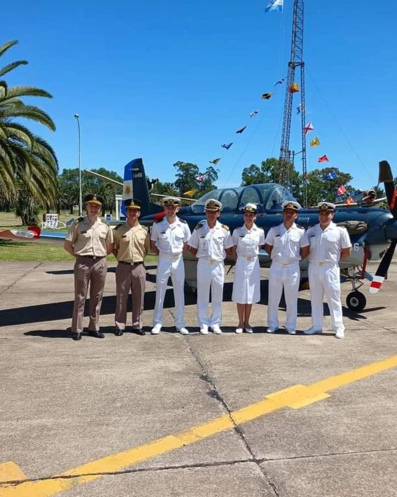 Ceremonia de egreso de  aviadores navales. Foto: Instagram fuerzasarmadas_patriasarg