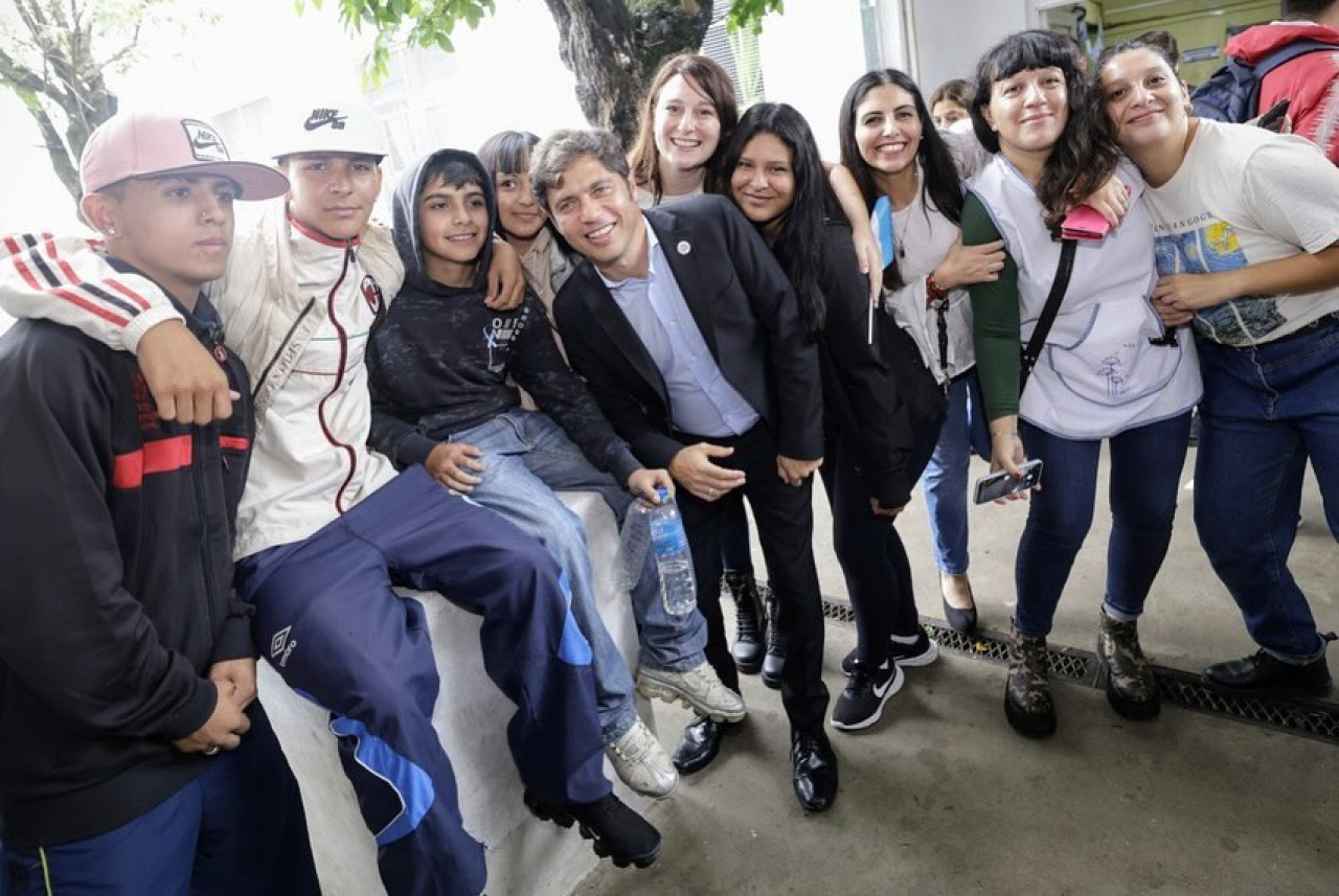 Kicillof inauguró el nuevo edificio de la Escuela Secundaria N°8 de Ezeiza. Foto: Instagram @kicillofok