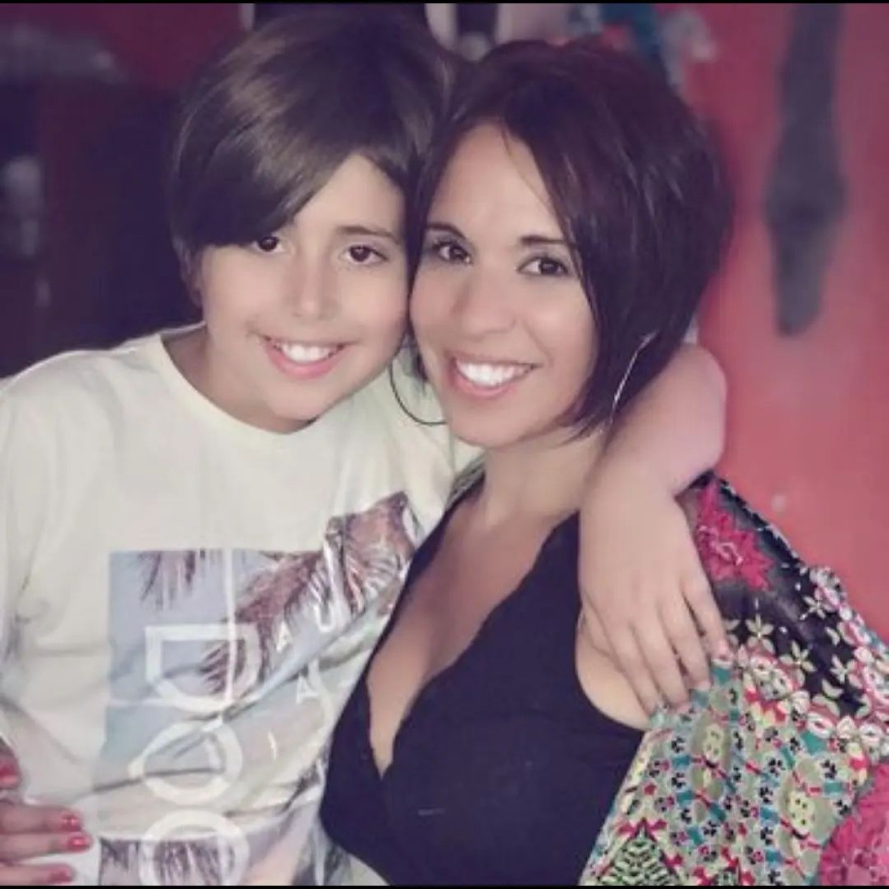 Alejandra Romero, junto a su hijo Jaziel, fallecido en febrero pasado. Foto: Instagram/ alejandra_romerooficial.