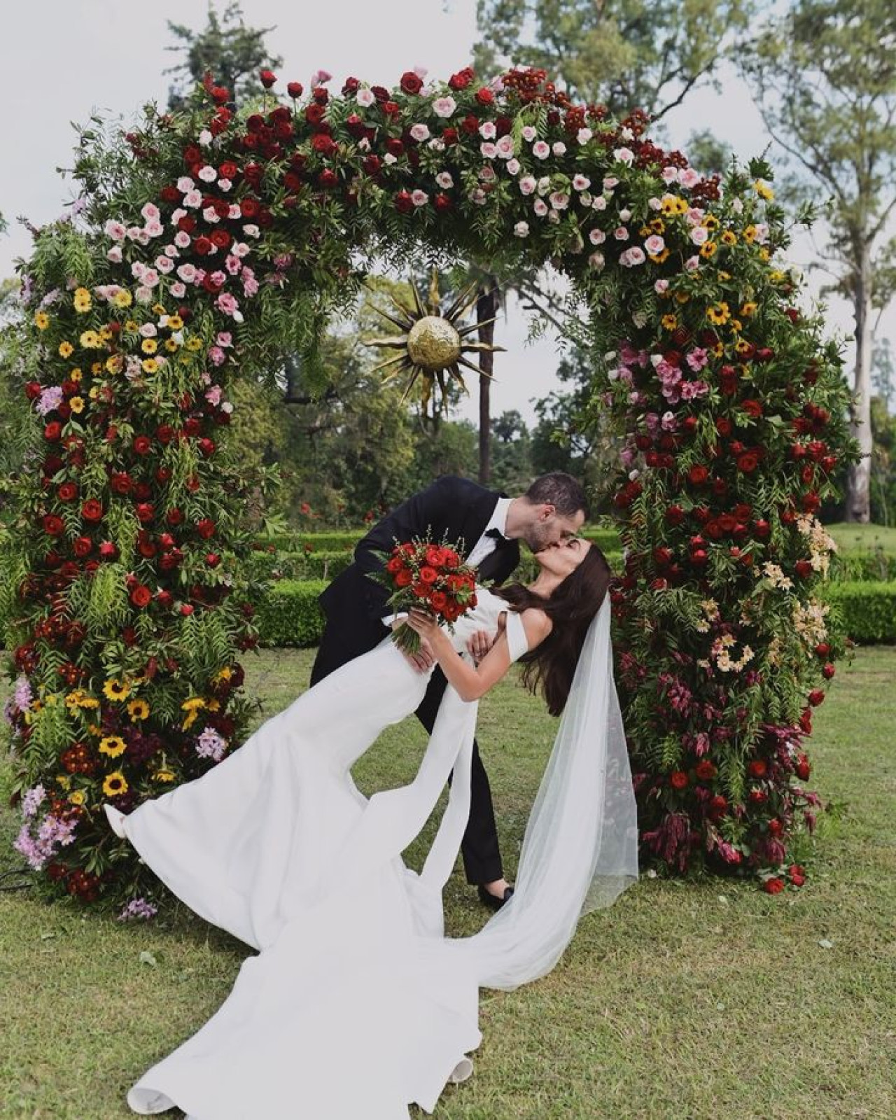 Samantha Trottier y Hernán Regiardo se casaron. Foto: Instagram.