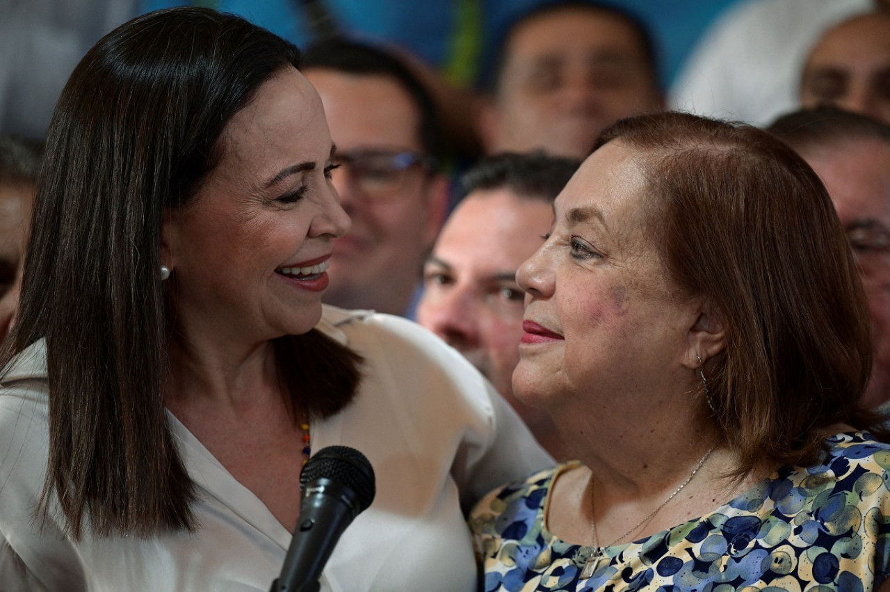 María Corina Machado y Corina Yoris Villasana. Foto: Reuters