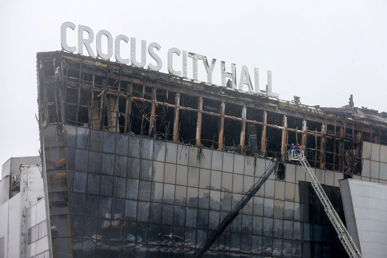 Así quedó el Crocus City Hall tras el atentado en Moscú. Foto: Reuters