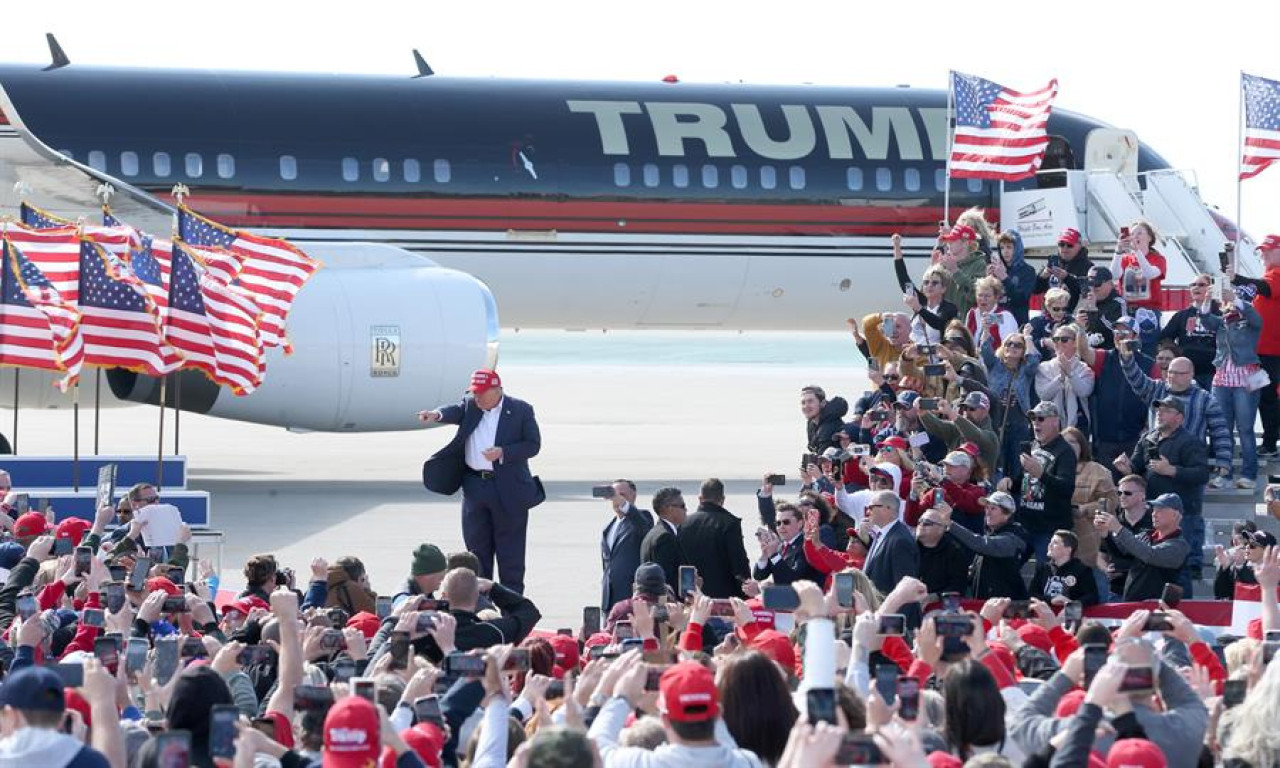 "Un baño de sangre". El expresidente de EE UU Donald Trump en un mitin en Vandalia, Ohio.