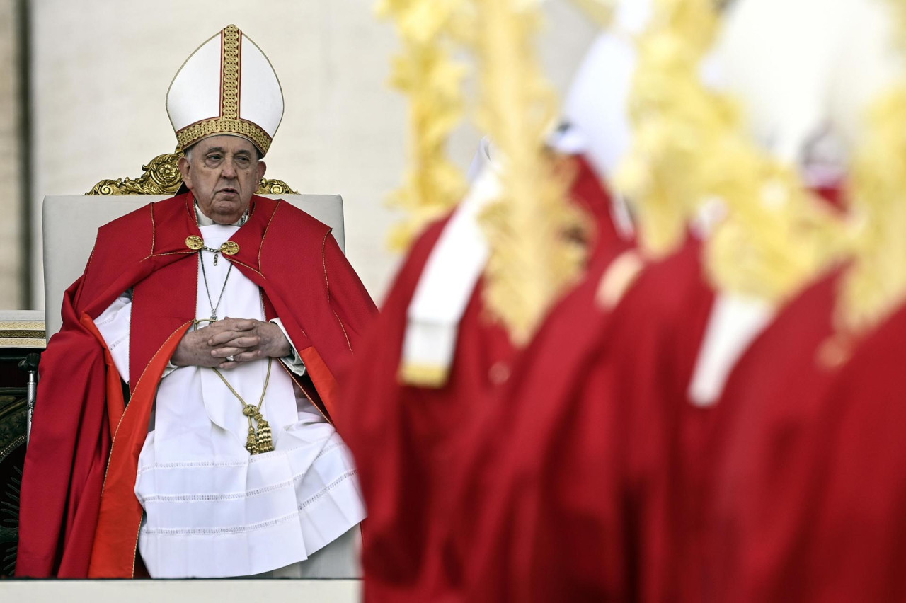 El Papa Francisco en la Santa Misa del Domingo de Ramos en la Plaza de San Pedro, Ciudad del Vaticano. EFE