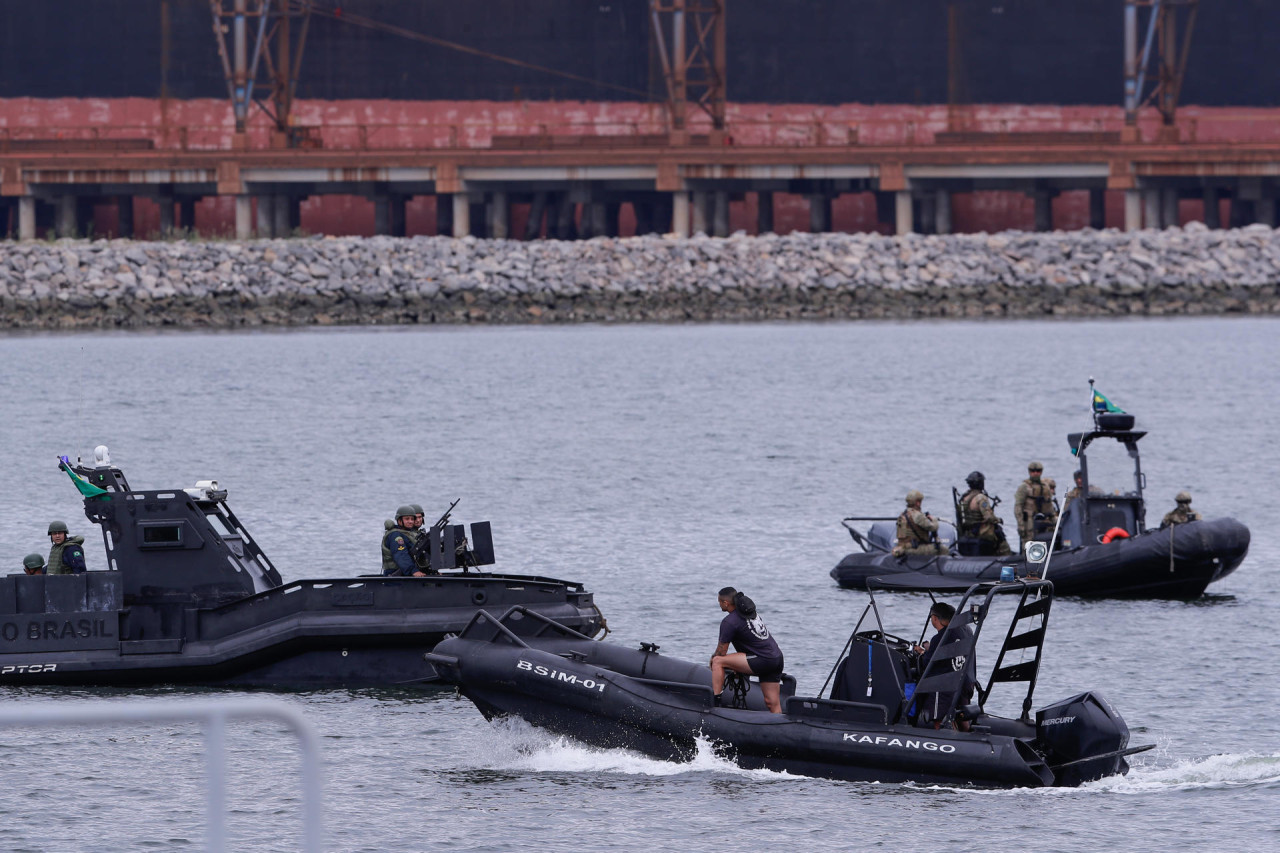 Evento del lanzamiento del nuevo submarino de Brasil. Foto: EFE.