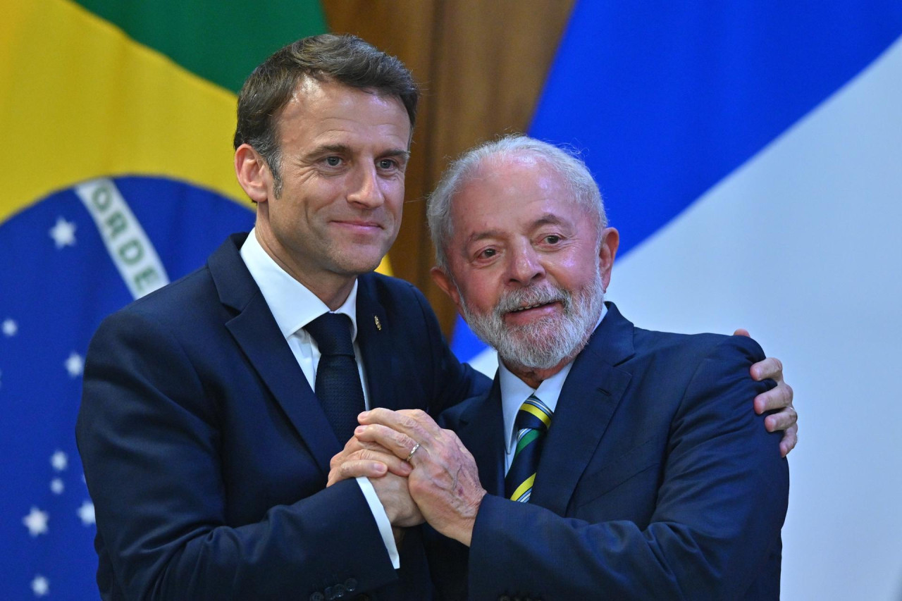 Emmanuel Macron y Lula da Silva. Foto: EFE.