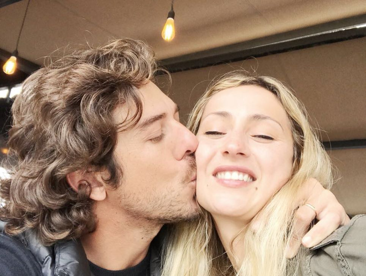 Emilio Domínguez junto a su esposa. Foto: Instagram.