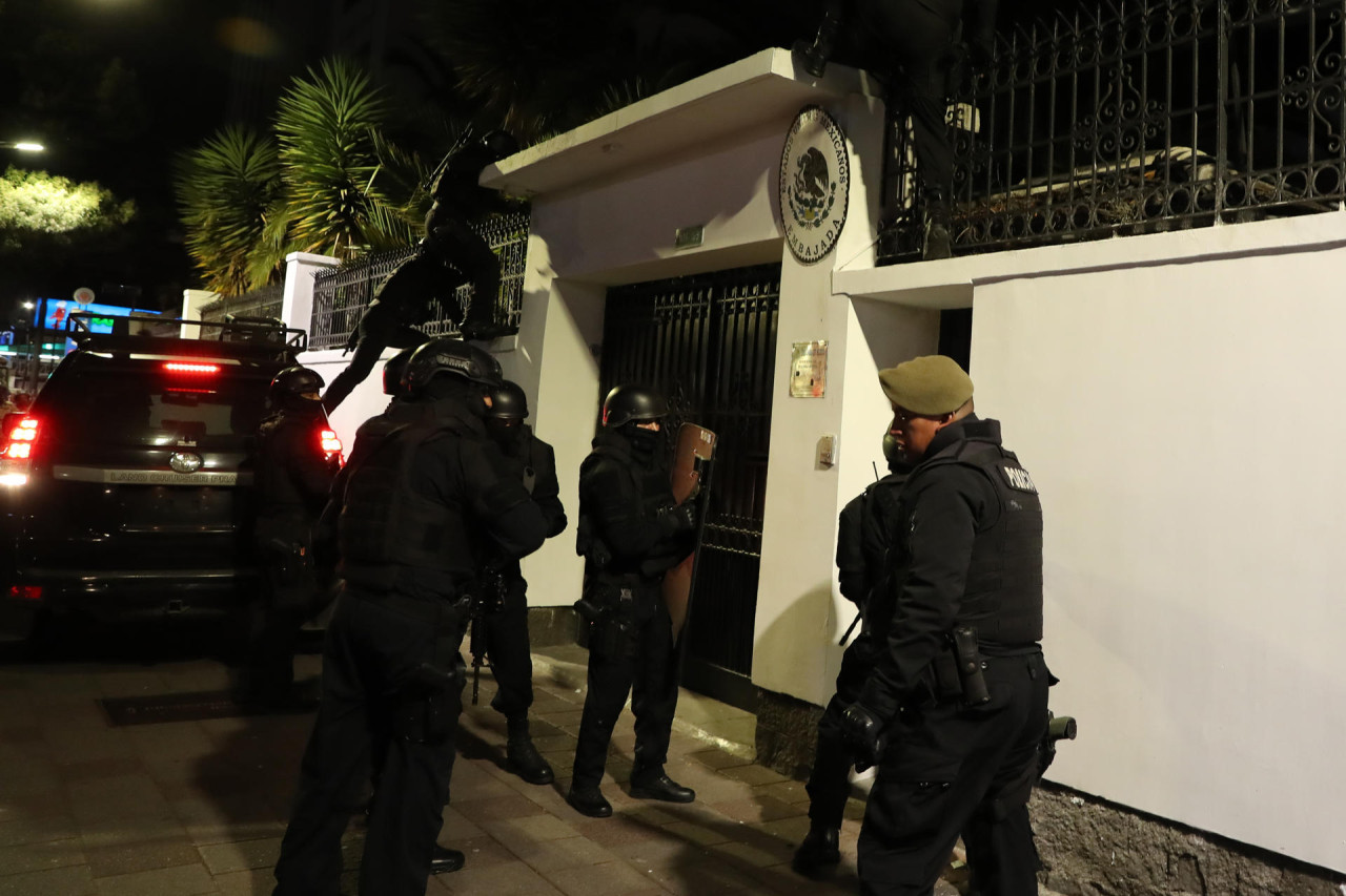 Detención de Jorge Glas, exvicepresidente de Ecuador, en la embajada de México. Foto: EFE.