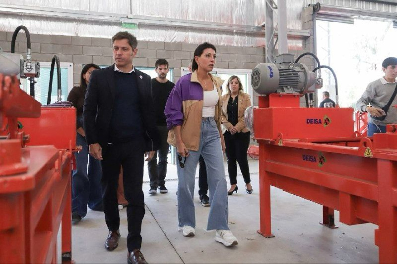 Mayra Mendoza y Axel Kicillof en San Francisco Solano