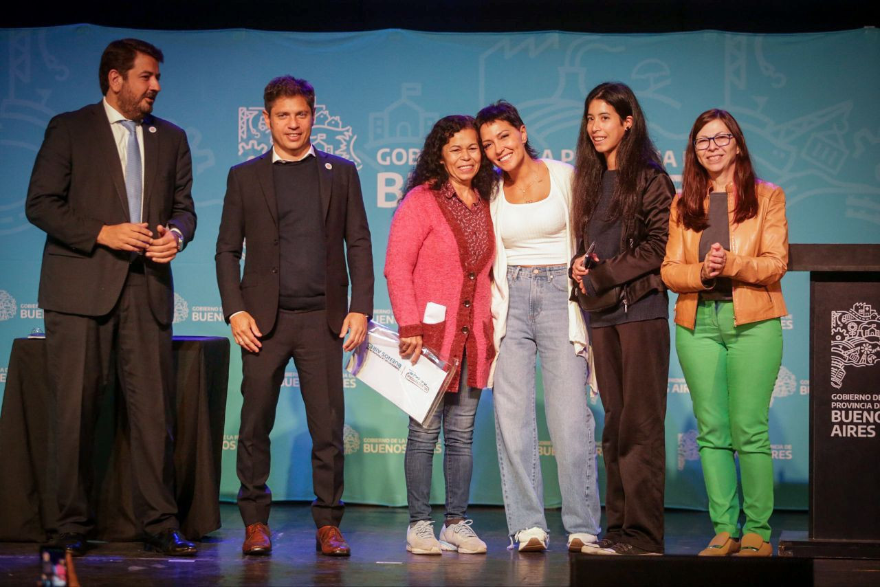 Mayra Mendoza y Axel Kicillof en San Francisco Solano