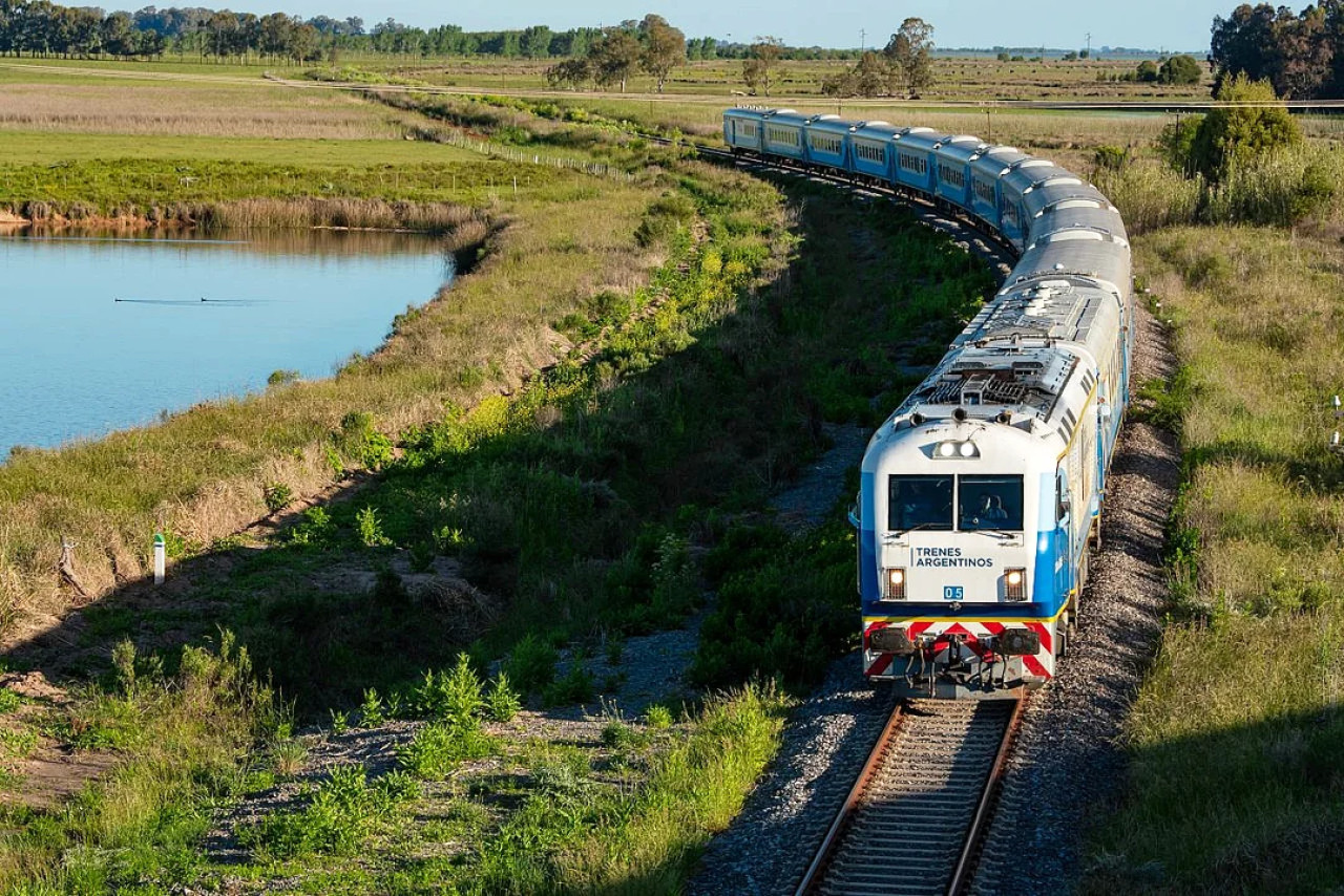 Trenes de larga distancia. Foto NA.