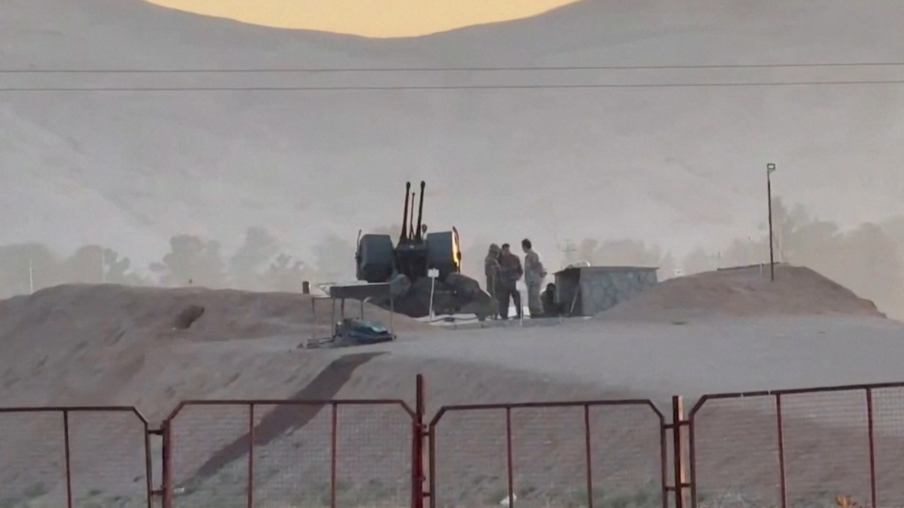 Personal militar en las instalaciones nucleares en Isfahán, Irán. Foto: Reuters.