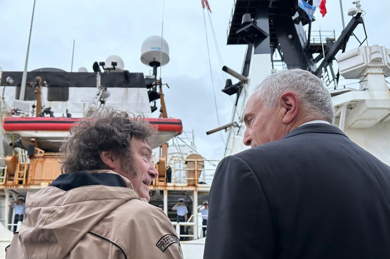 Javier Milei recibió al USCGC James, de la Guardia Costera norteamericana. Foto: NA.