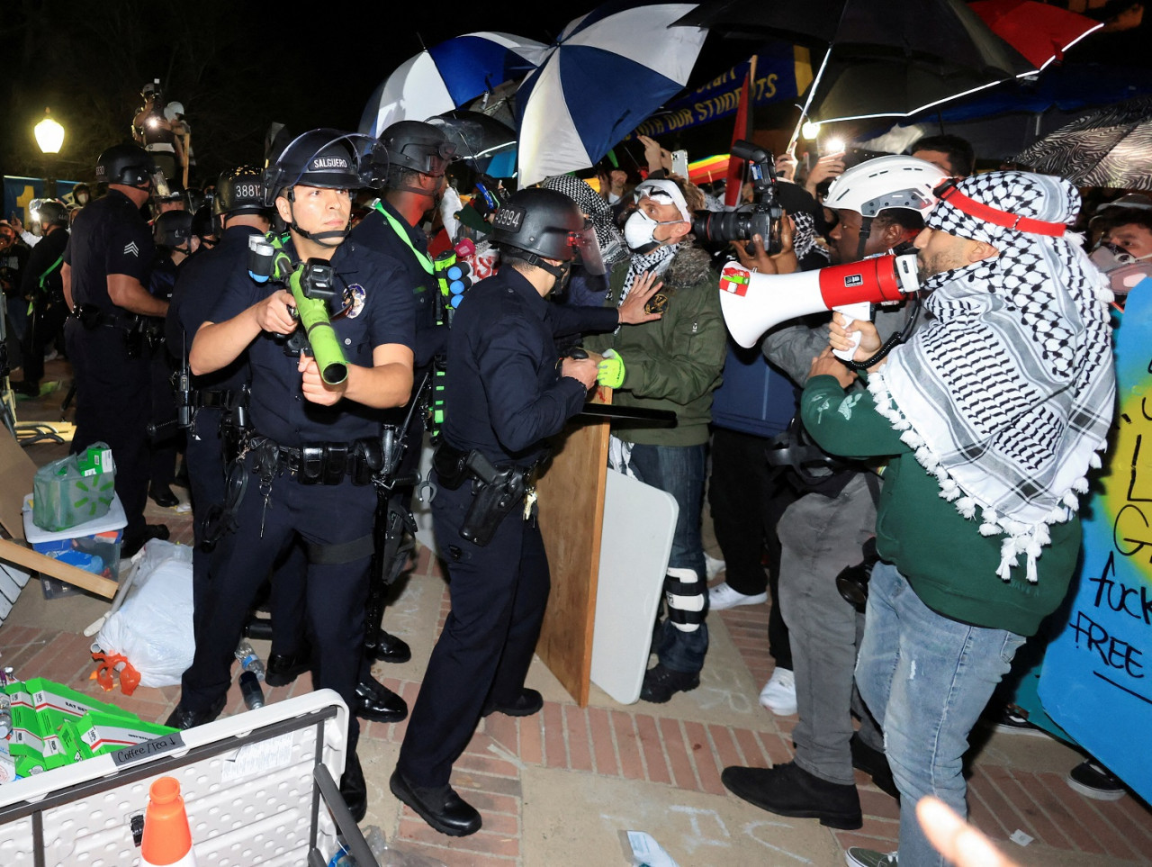 Detenciones en la Universidad de California. Foto: Reuters