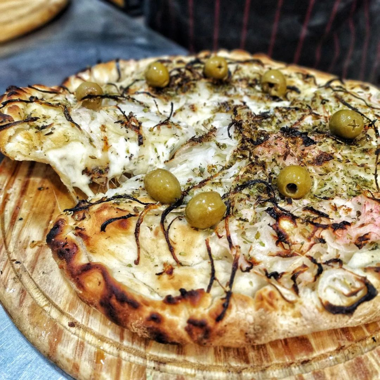 Pizza fugazzeta. Foto: Instagram.