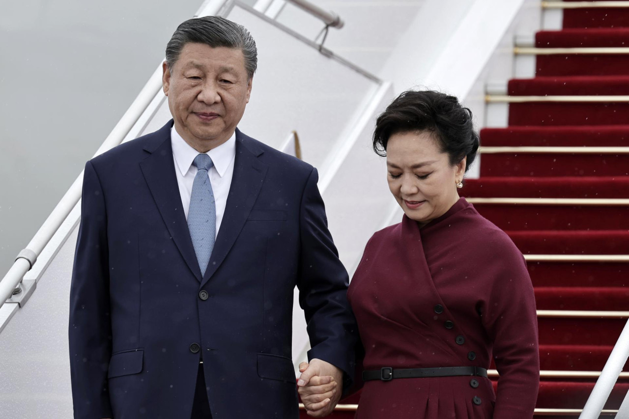 Xi Jinping y su esposa Peng Liyuan. Foto: EFE.