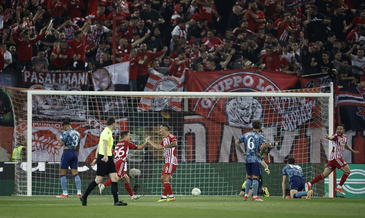 Emiliano Dibu Martínez; Aston Villa vs. Olympiacos. Foto: Reuters.