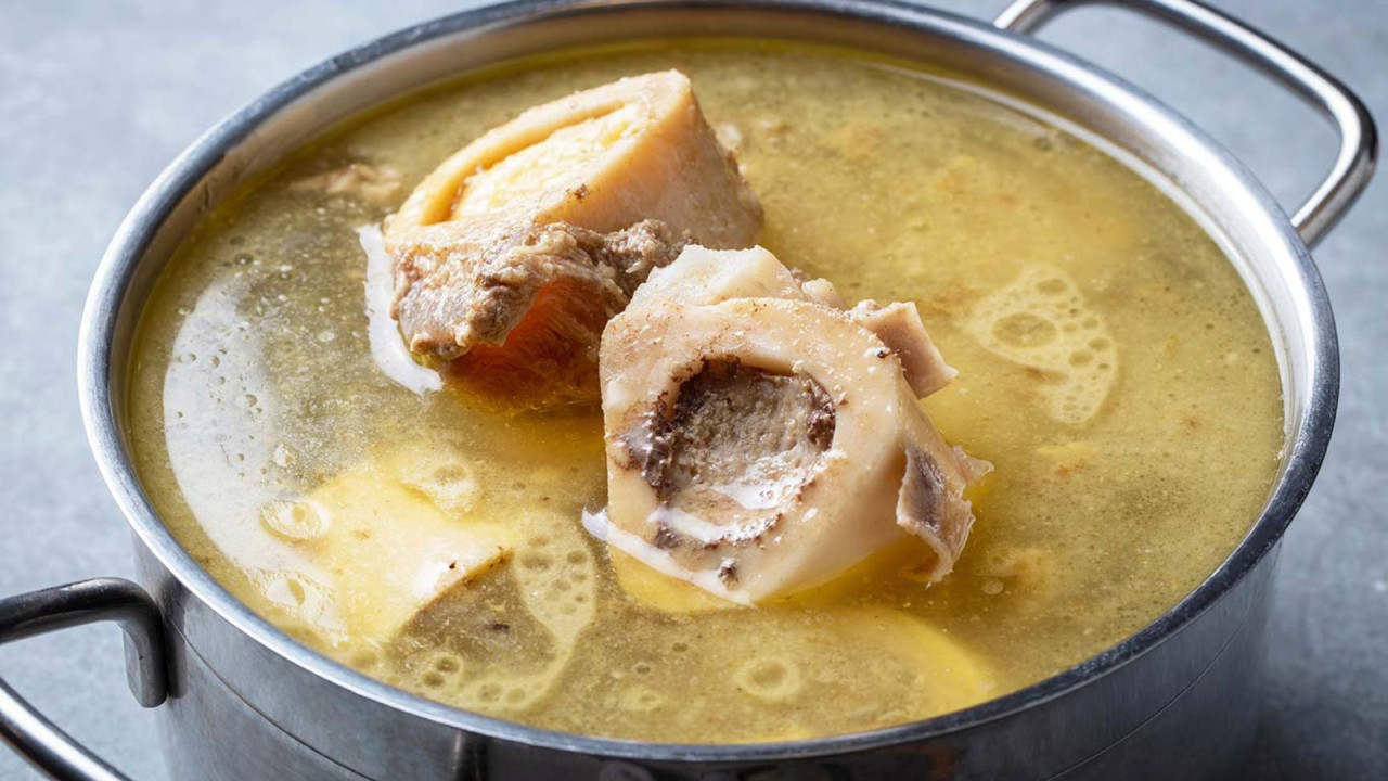 Caldo de huesos. Foto: Pixabay