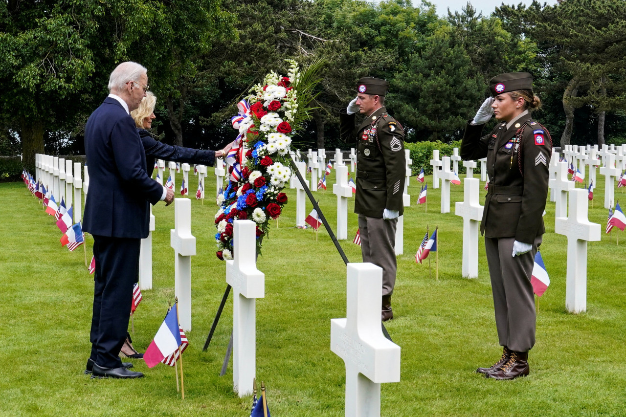Joe Biden en Normandía. Fuente: Reuters
