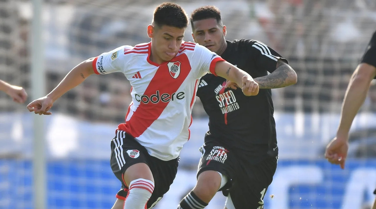 River vs Riestra. Foto: NA