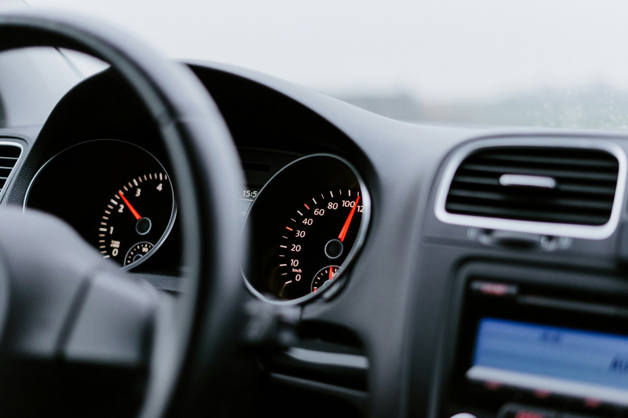 Aire acondicionado auto. Foto Unsplash