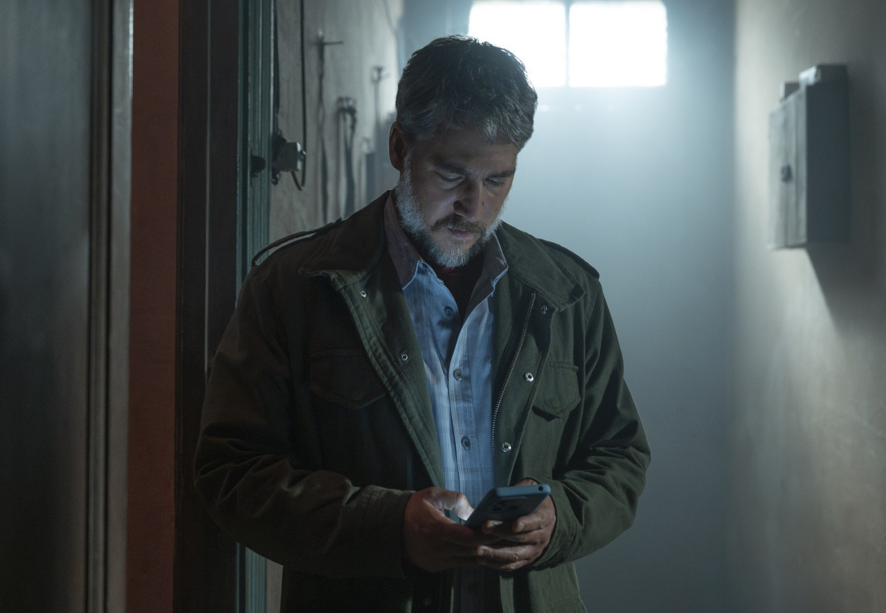 Leo Mercer (Alberto Ammann) en "Atrapados". Foto: Netflix