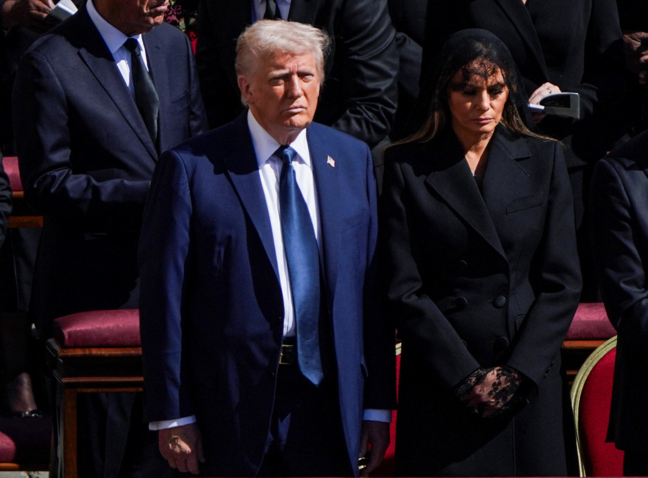 Donald Trump en el funeral del papa Francisco. Foto: Reuters/Nathan Howard