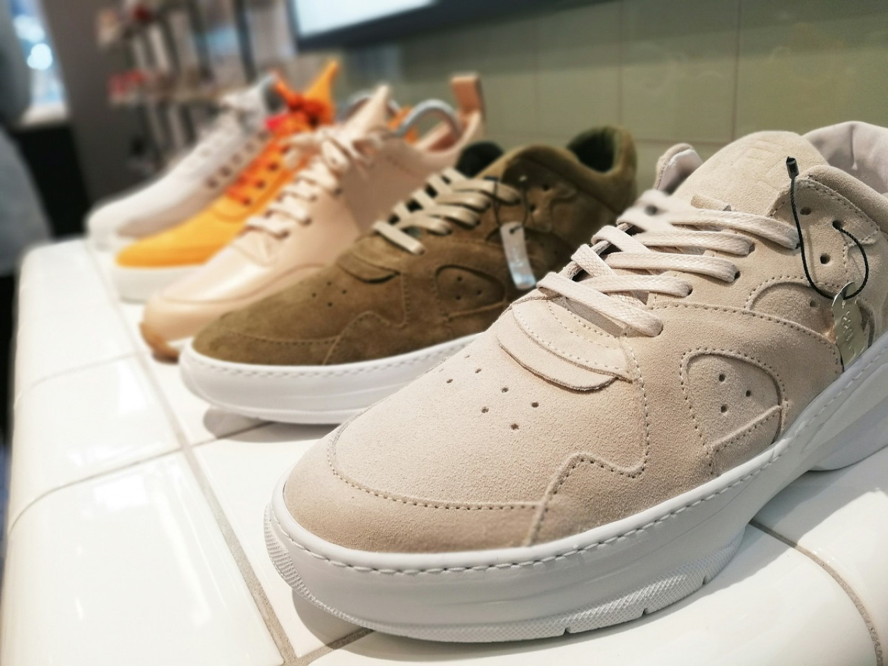 Calzado; moda; zapatillas. Foto: Unsplash.