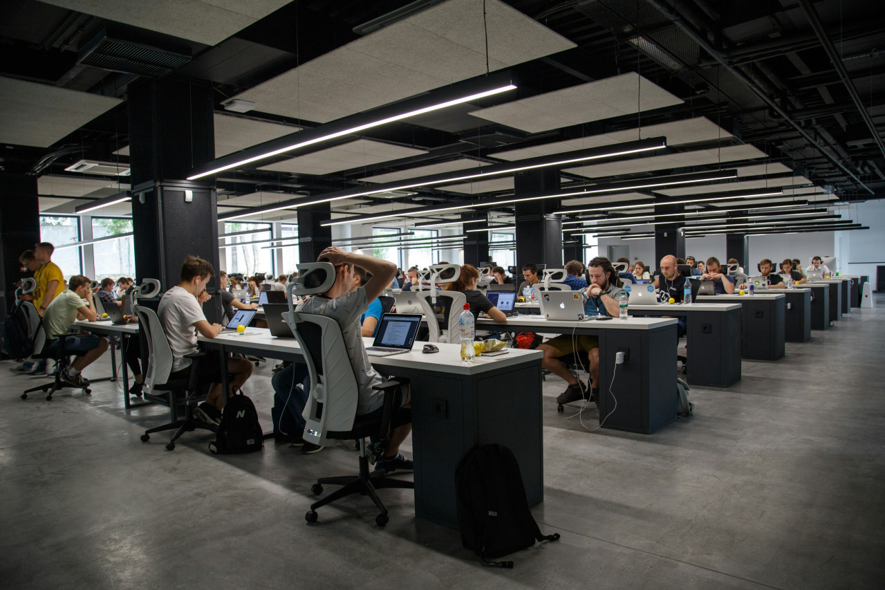 Trabajo, trabajadores, día del trabajador. Foto: Unsplash.