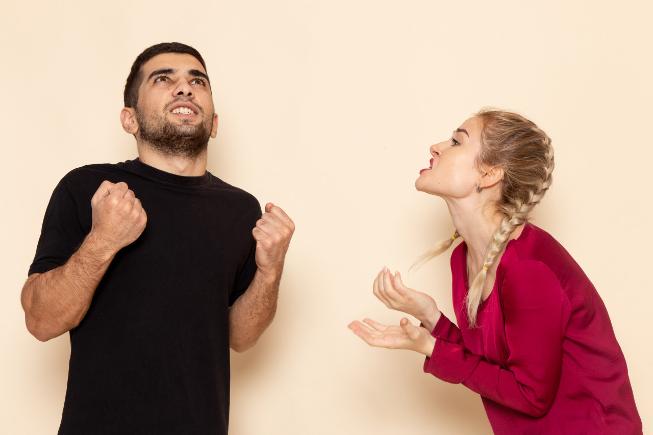 Pelea, discusión. Foto: Freepik.