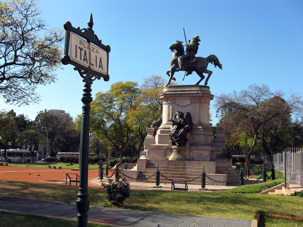 Plaza Italia. Foto: Wikipedia