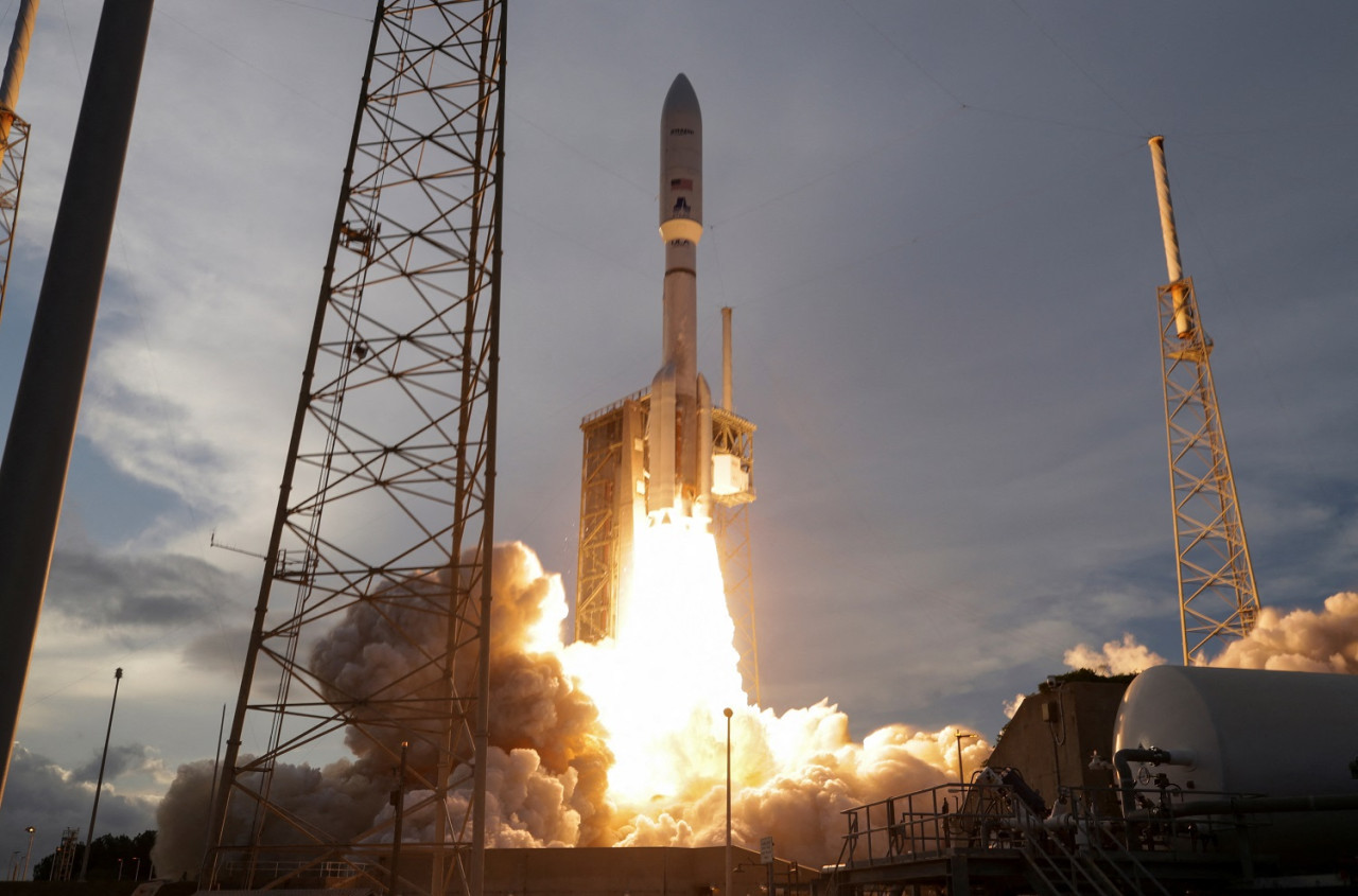 Amazon lanzó su primera tanda de satélites para el Proyecto Kuiper. Foto: Reuters/Joe Skipper