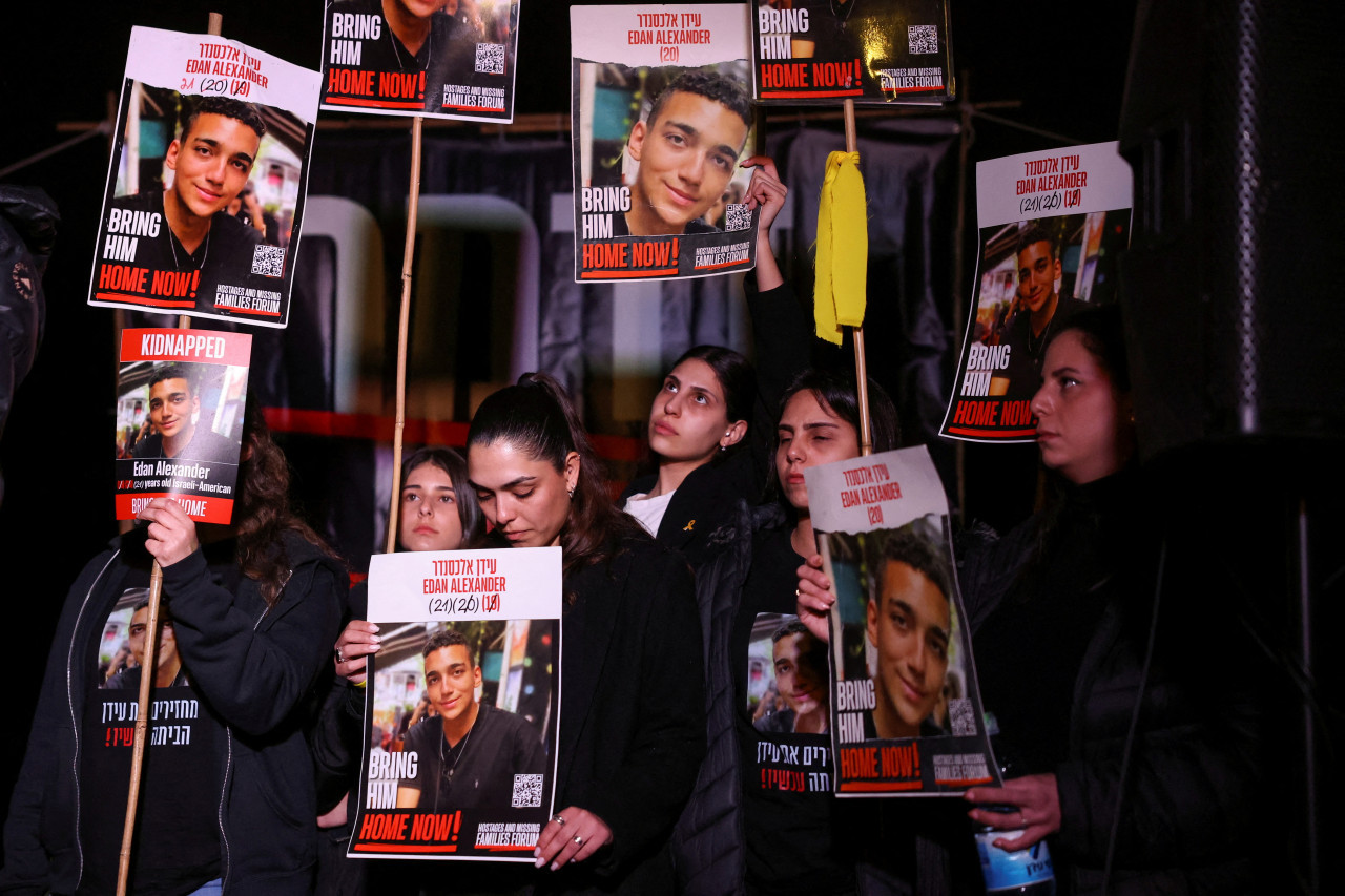 Hamás liberará al soldado rehén estadounidense-israelí Edan Alexander. Foto: Reuters/Ronen Zvulun