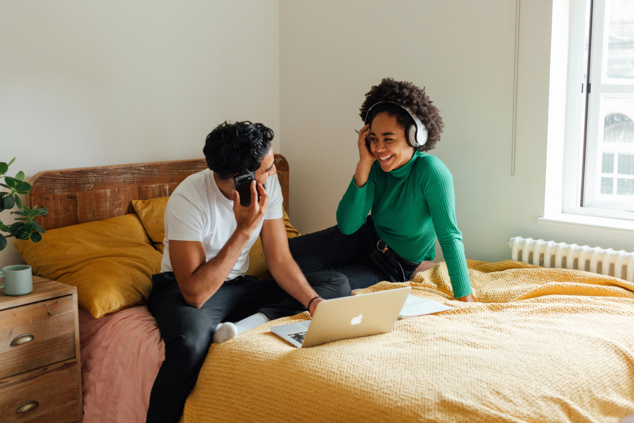 Musica, telefono, celular. Fuente: Pexels