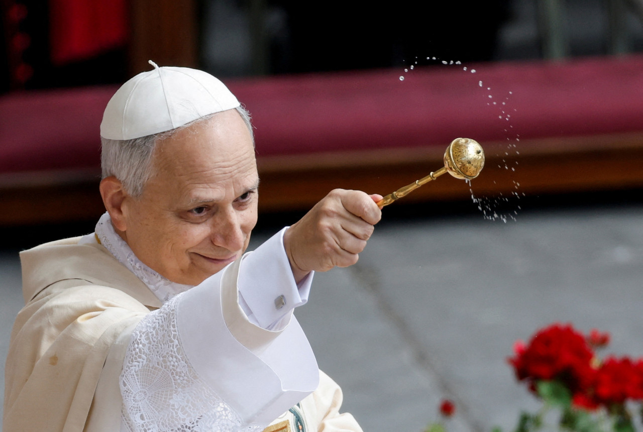 Entronización del Papa León XIV. Foto: Reuters/Remo Casilli.