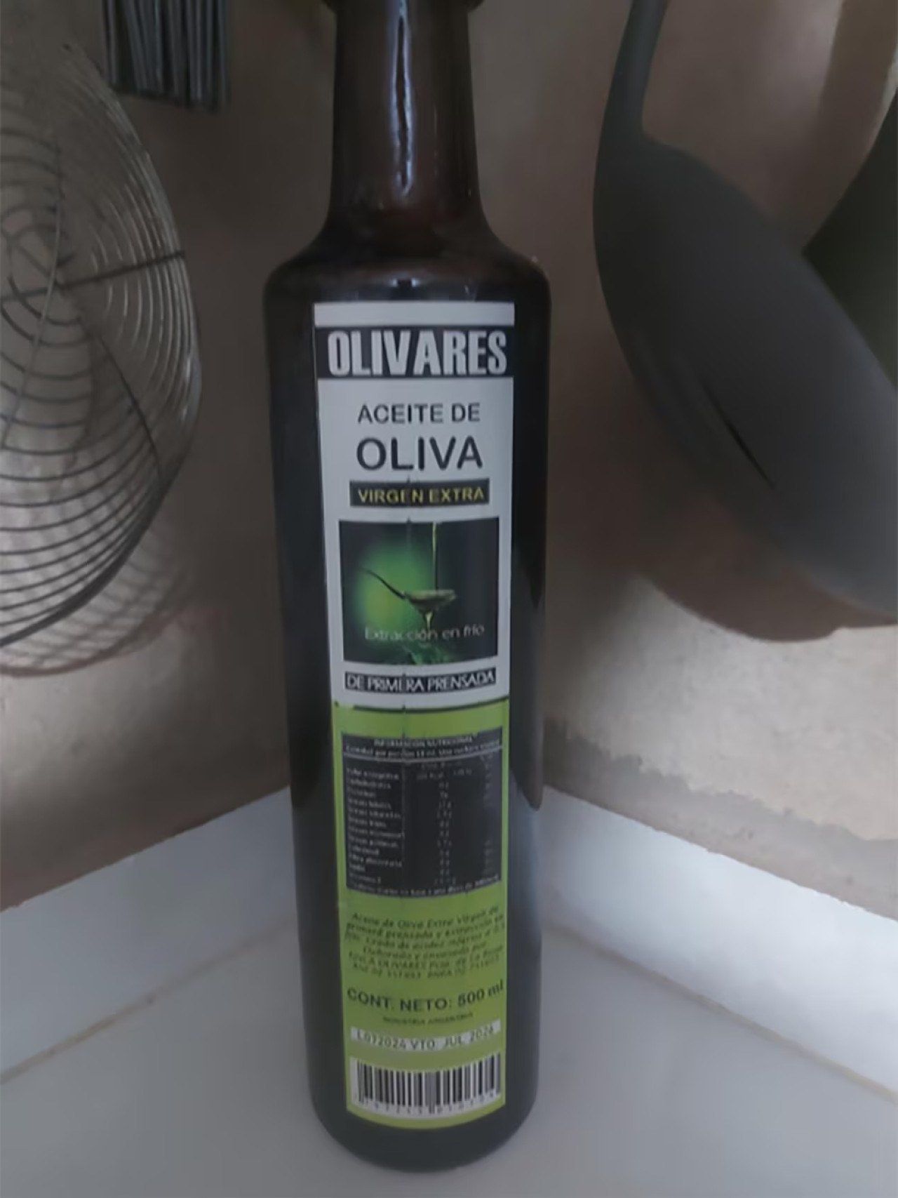 Aceite de oliva, marca "Olivares". Foto: Redes sociales.