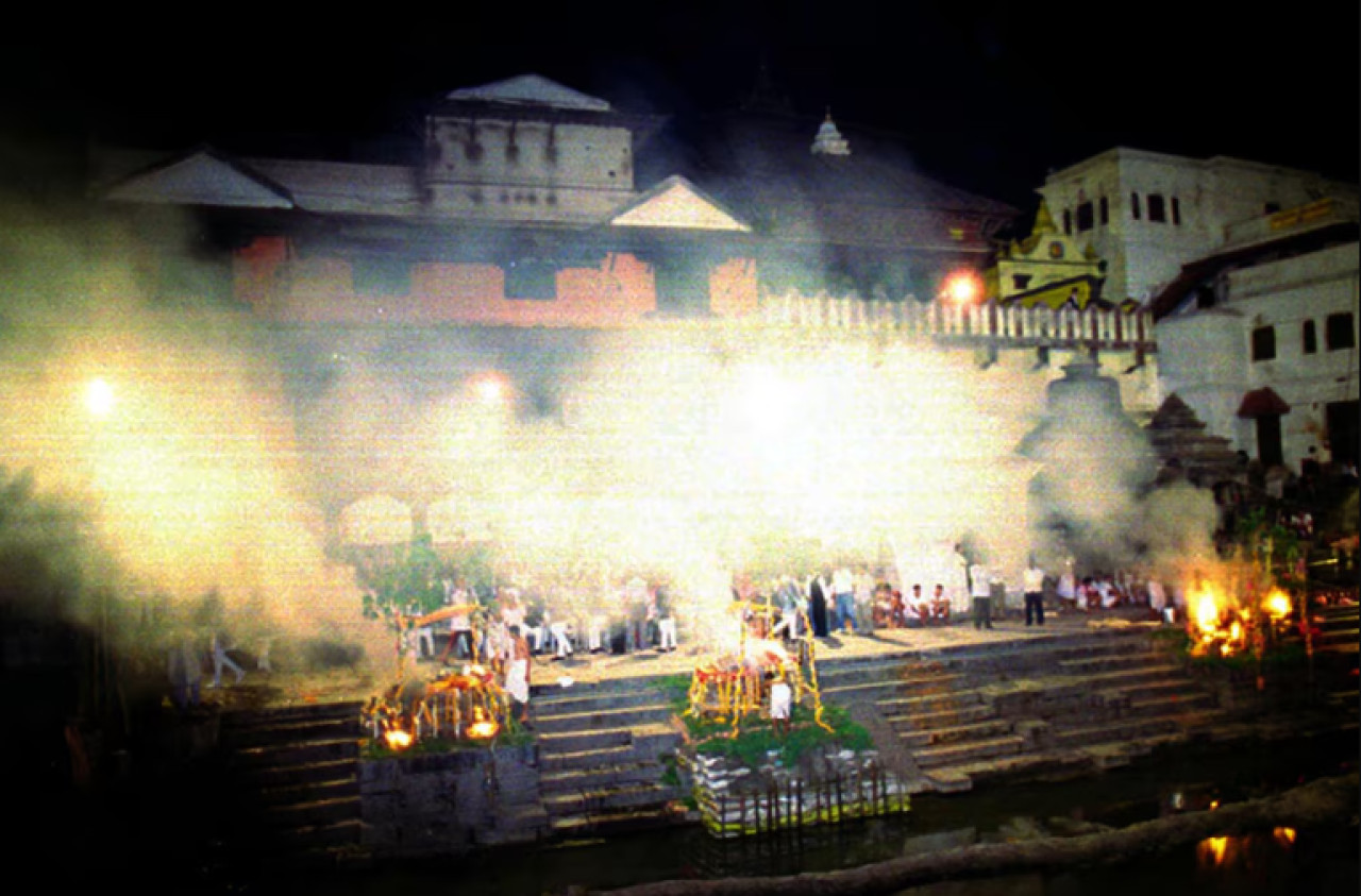 La familia real de Nepal fue cremada en Khatmandu. Foto: Pinterest.