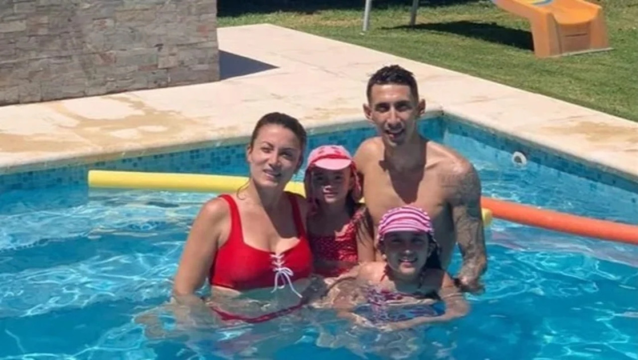 Di María y su familia. Fuente: NA